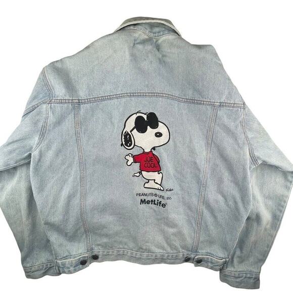 Vintage 90s Snoopy Peanuts denim trucker jacket Joe Cool men's large